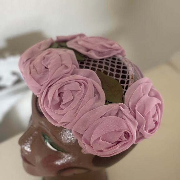 Romantic 1950s Pink Chiffon Rose Hat with Net Base Vintage Floral Millinery - Picture 2 of 3